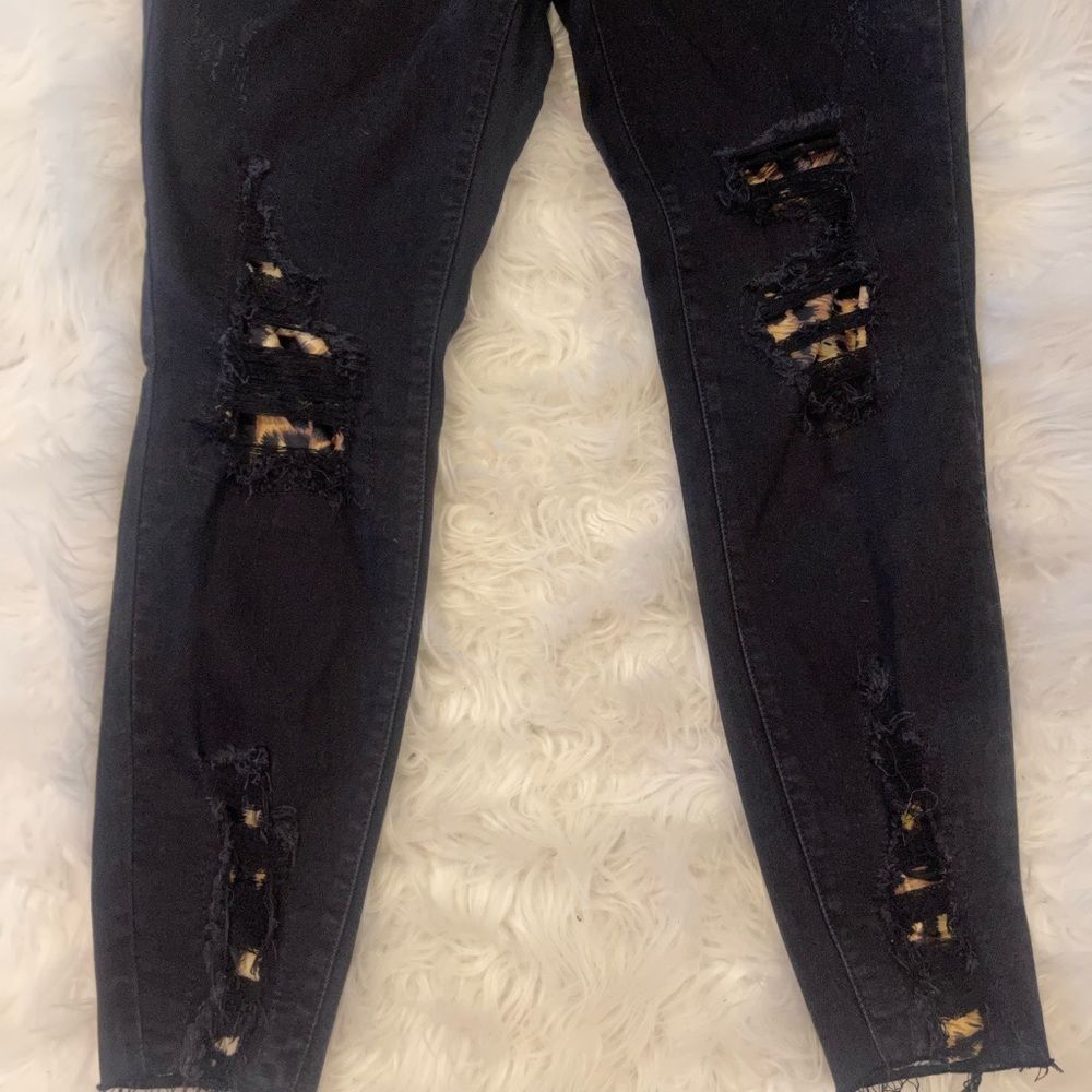 JUDY Blue Leopard Patch Distressed Skinny Fit Jeans - Picture 5 of 7